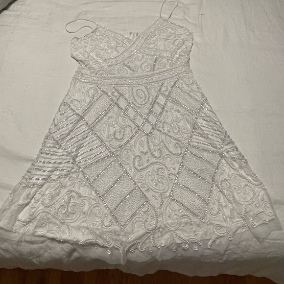 Beautiful NWT Beaded Mini Dress - Picture 1 of 4